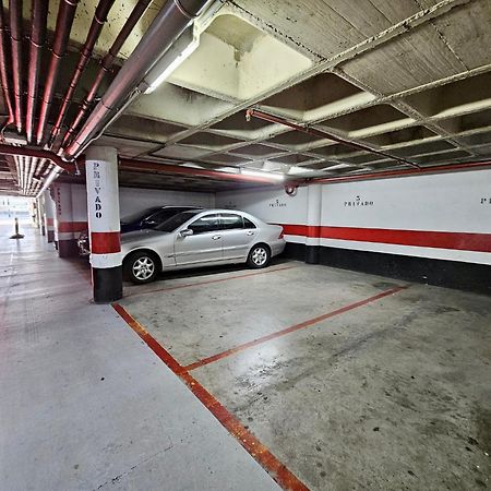 Affordable Holiday Accommodation For Large Families And Groups At Las Canteras Beach With 3 Bedrooms And Free Parking ラスパルマス・デ・グランカナリア エクステリア 写真